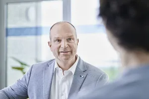 Dr. Thorsten Bracher