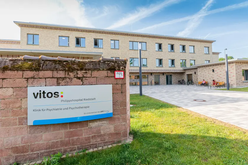 Eingangsbereich des Vitos Philippshospital Riedstadt