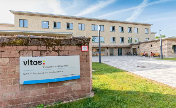 Eingangsbereich des Vitos Philippshospital Riedstadt
