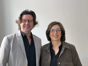 Die neue und alte Leitung der Vitos Jugendhilfe, Heinz Hahn und Ulrike Bender.