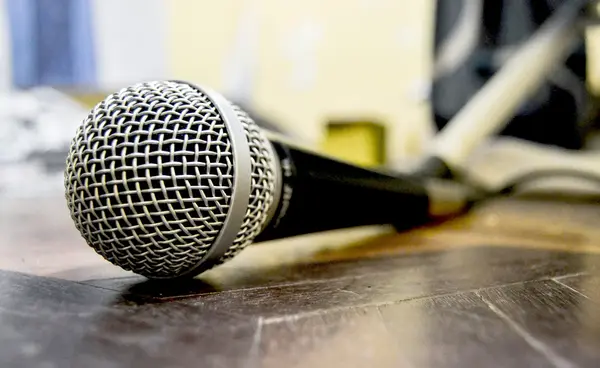 Musik bei Vitos Mikrofon Musik bei Vitos Mikrofon