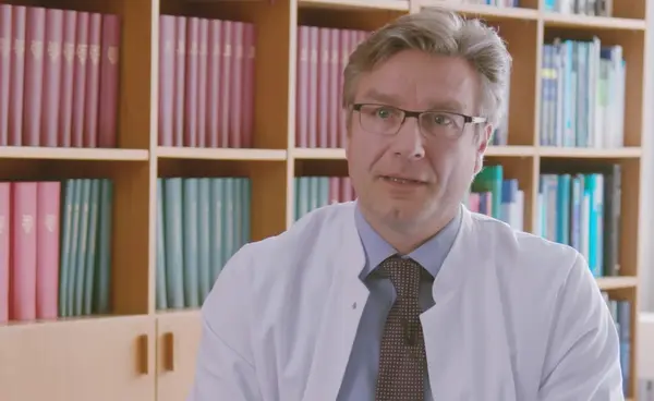 Prof. Heers im Interview Prof. Heers im Interview