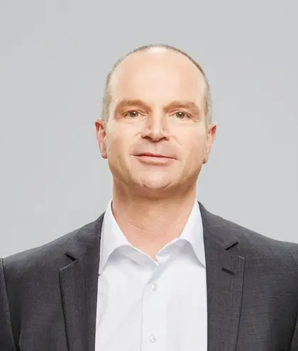 Dr. Thorsten Bracher Dr. Thorsten Bracher