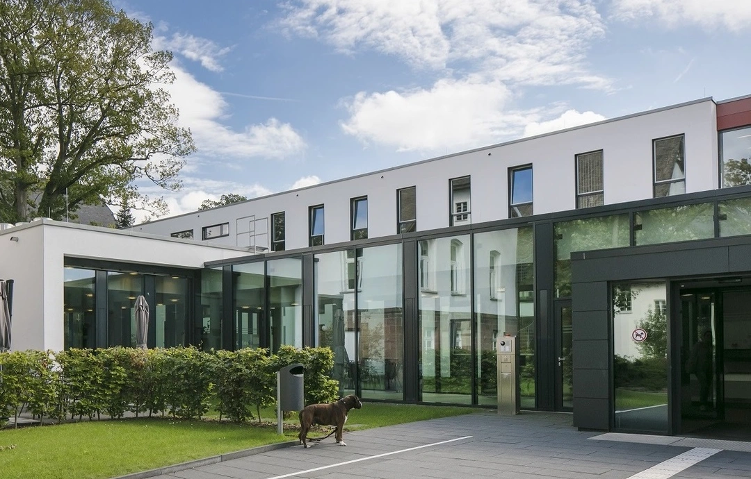 Vitos Klinik für Psychiatrie und Psychotherapie Marburg Vitos Klinik für Psychiatrie und Psychotherapie Marburg