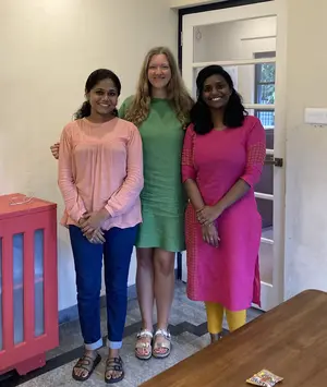 Snea Vinod, Sarah Junghans und Merin Mary Sabu