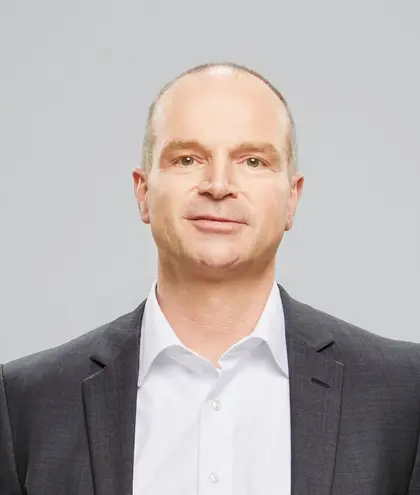 Dr. Thorsten Bracher