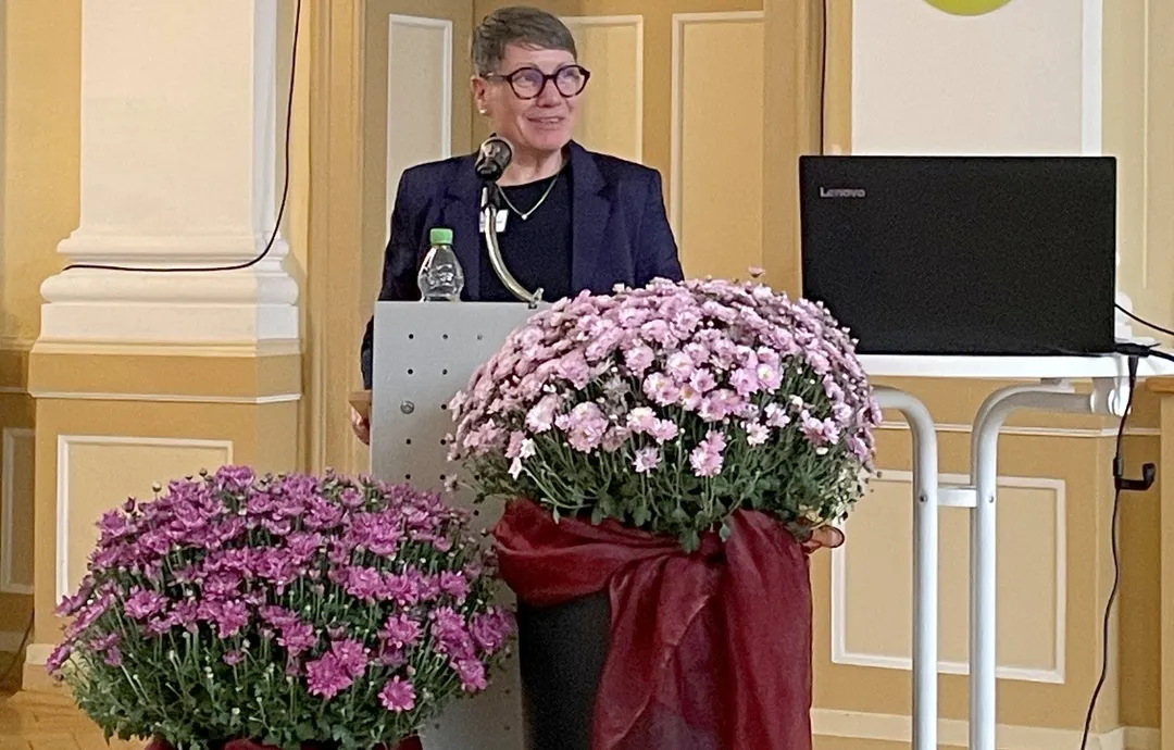 Ursel Basener-Roszak, die Pflegedirektorin, begrüßte die Gäste Ursel Basener-Roszak, die Pflegedirektorin, begrüßte die Gäste